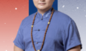 易楠先生个人简介